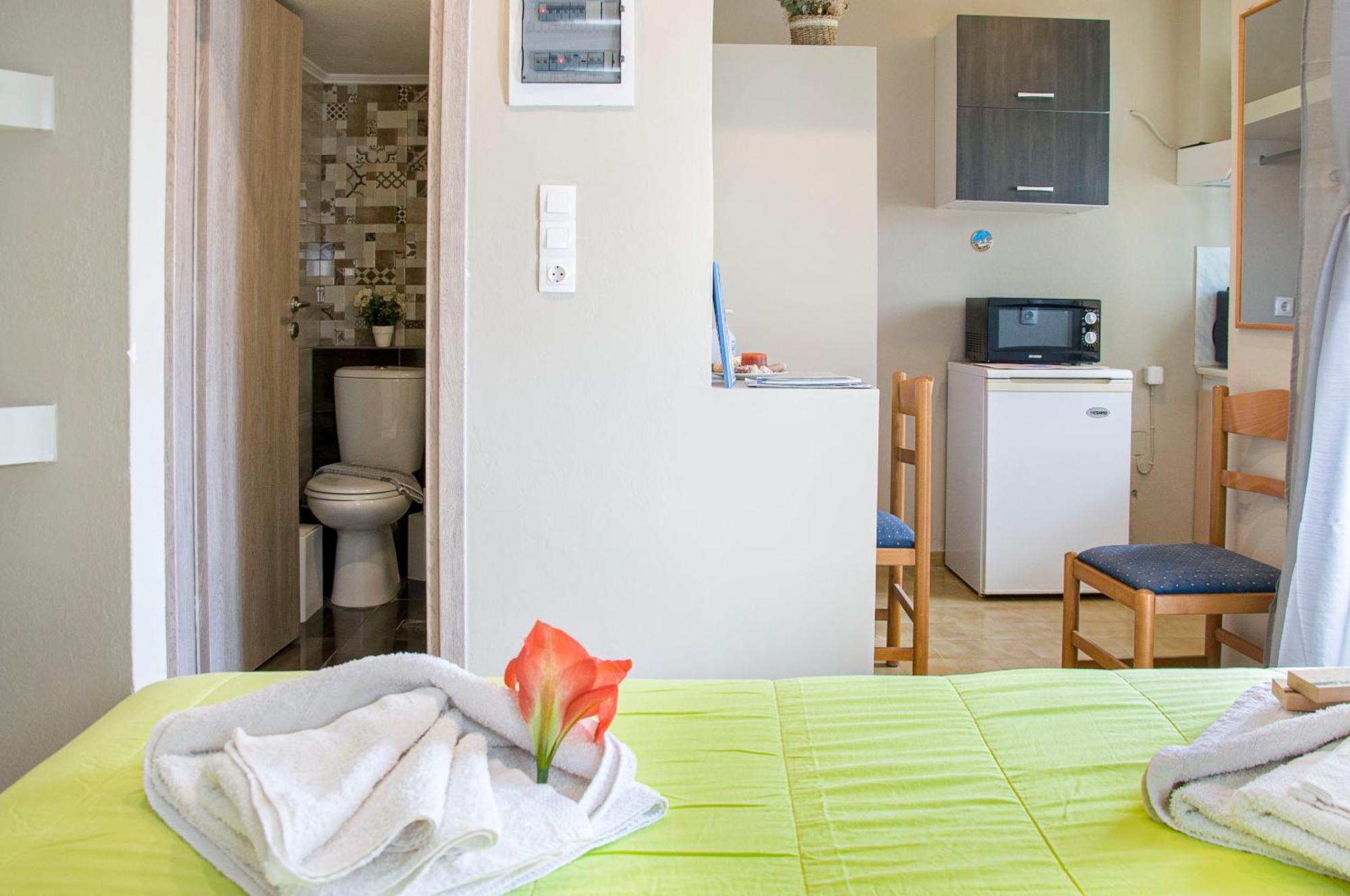 Christina Rooms Adamantas  Luaran gambar