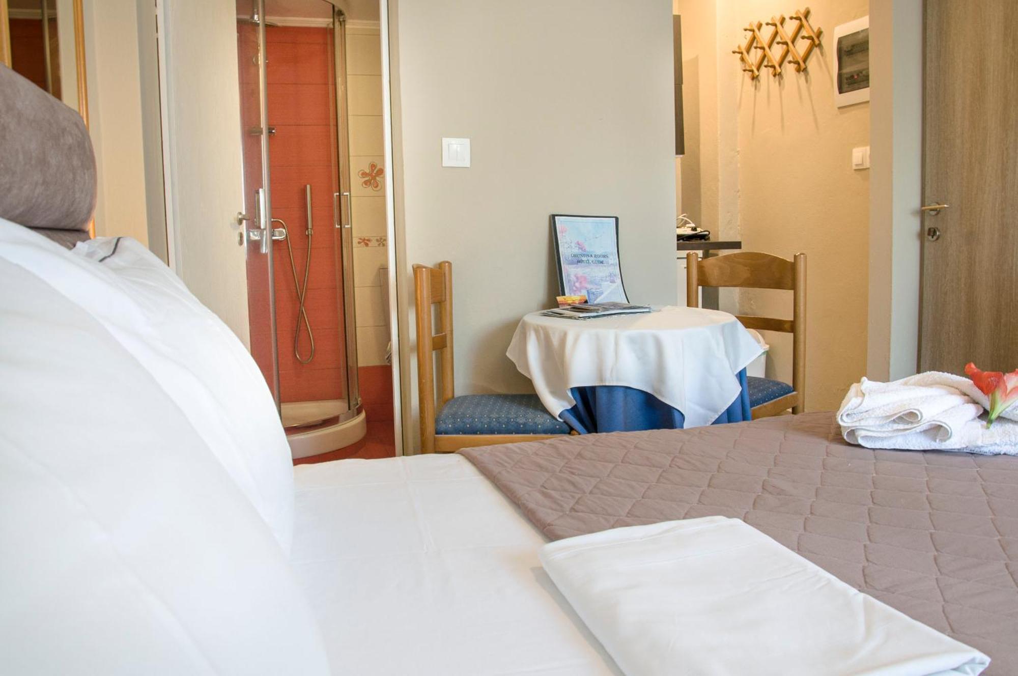 Christina Rooms Adamantas  Luaran gambar