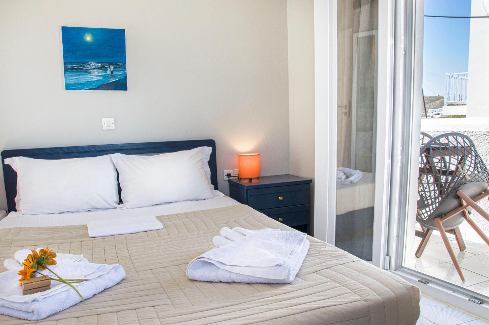Christina Rooms Adamantas  Luaran gambar